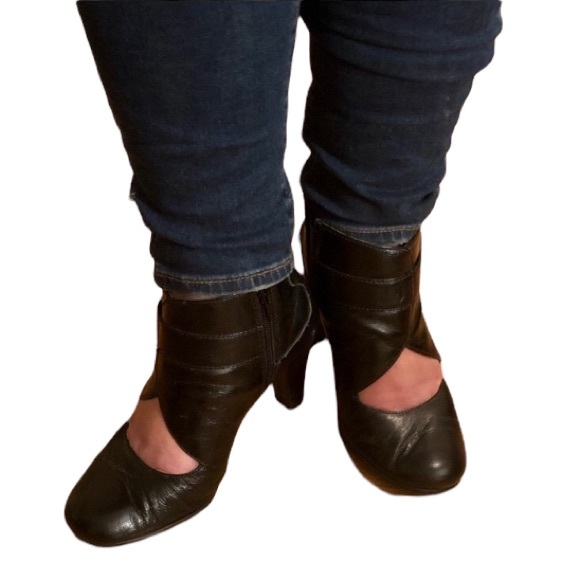 Black booties with top of foot cutouts Size 7.5 - Picture 10 of 10